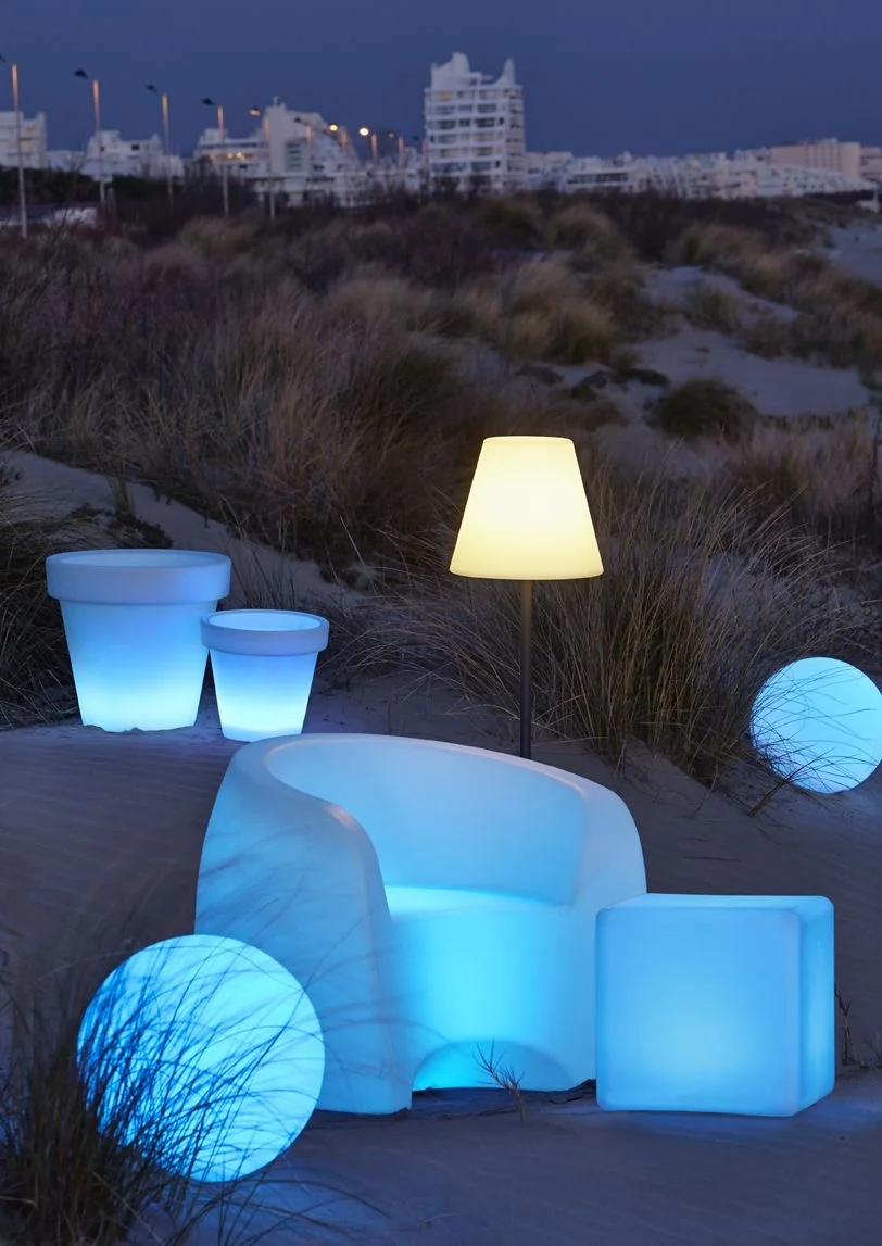 Mobilier LED en soirée