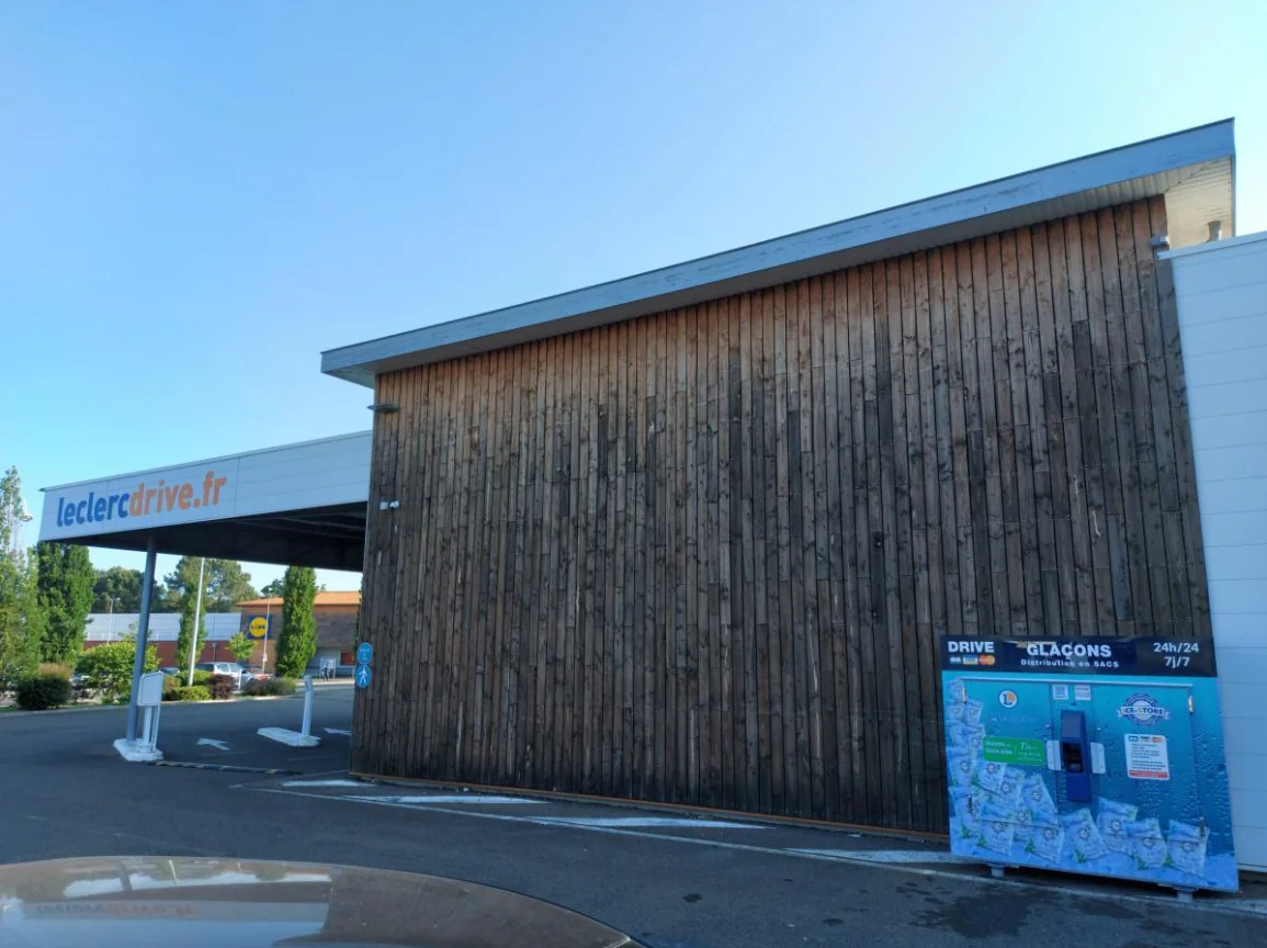 Distributeur de Biscarrosse Bourg