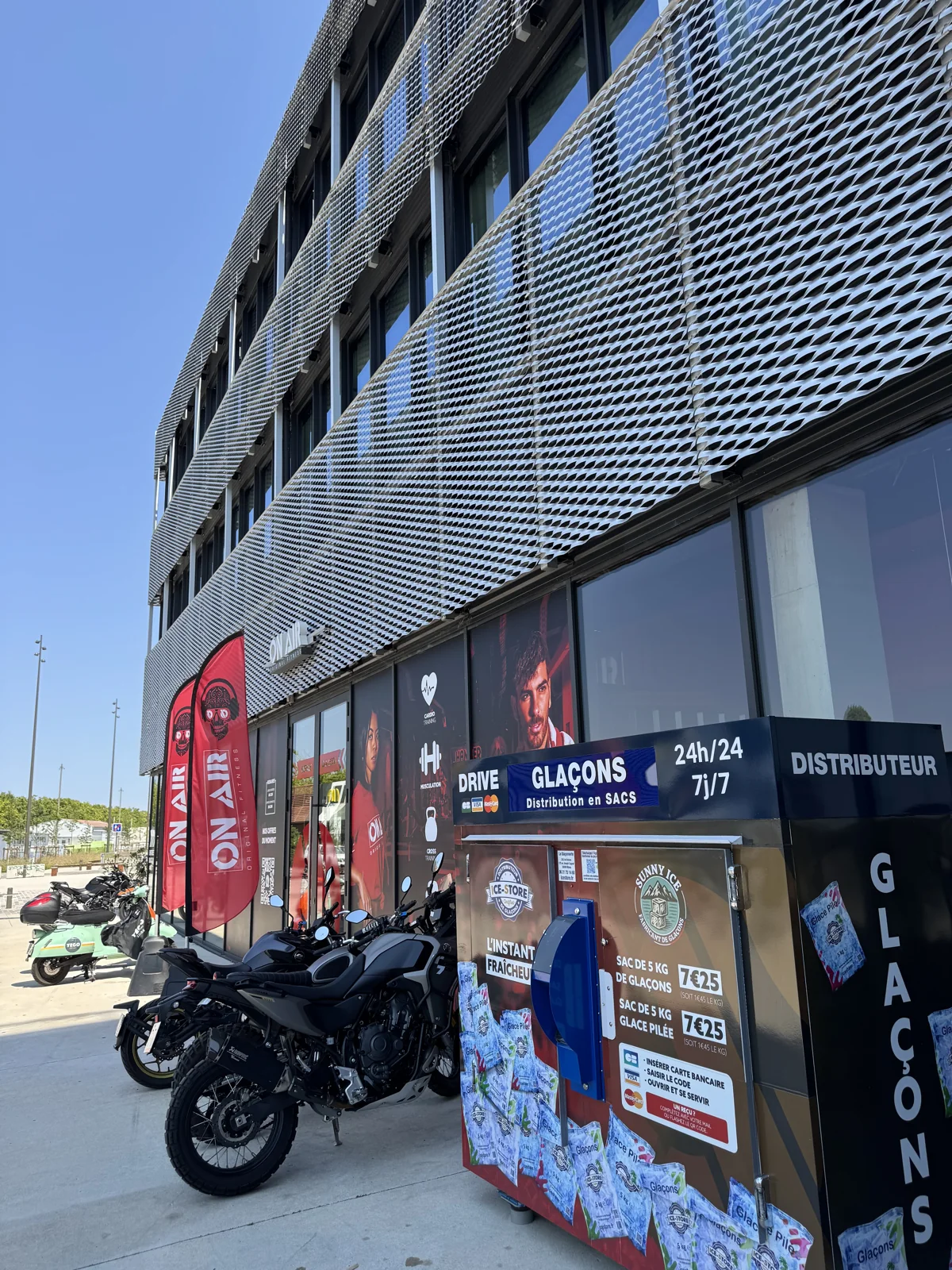 Distributeur de Bordeaux