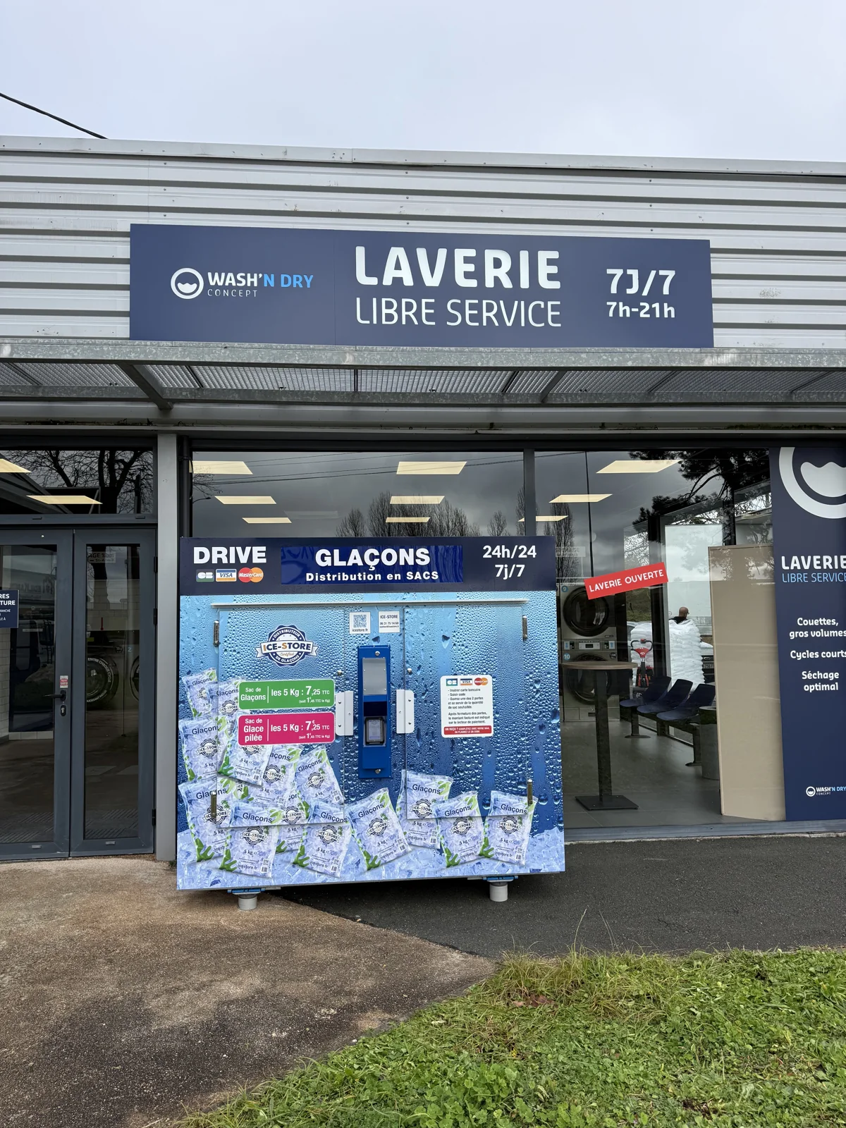 Distributeur de Saint-André-de-Cubzac